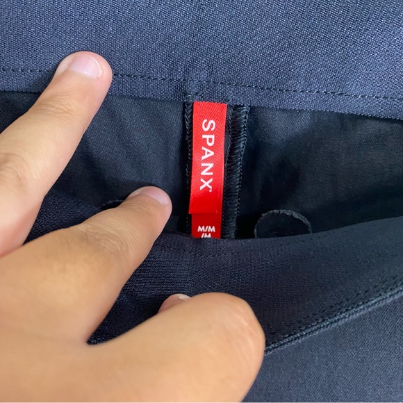 SPANX 20367 On The Go Kick Flare Pants Black Pull On Stretchy Size Medium - Picture 3 of 7